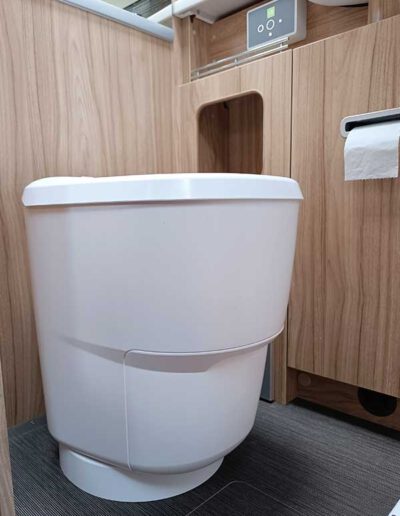 Wasserlose-Clesana C1 Toilette mit Verschweistechni im Wohnmobil